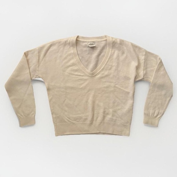 Abercrombie Cashmere V Neck Sweater - Picture 2 of 6